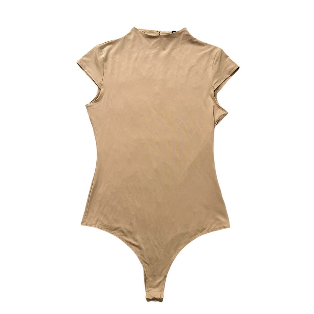 Lulus tan mockneck short cap sleeve bodysuit size M